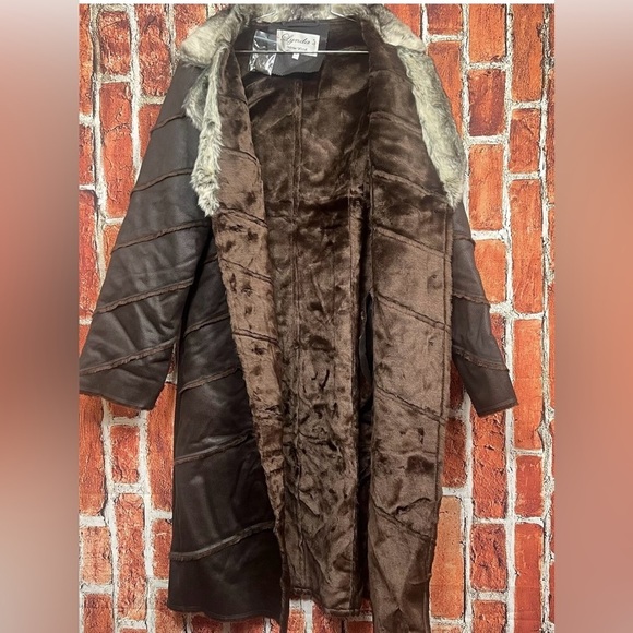 Lyndas New York XL Faux Leather & Fur Long Jacket 14-16 - Picture 4 of 6